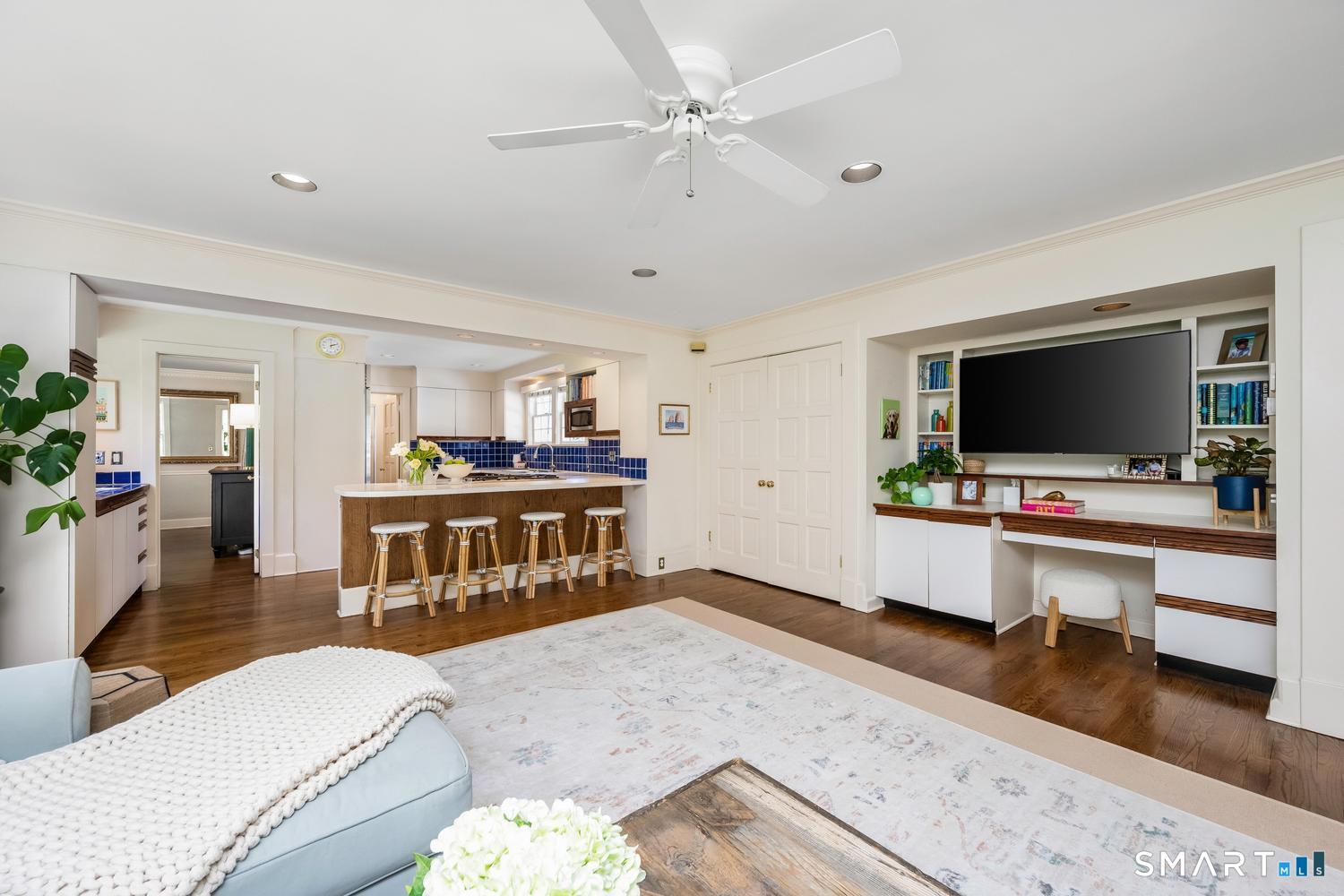 19 Chester Road Darien, CT 06820 - Photo 17 of 34