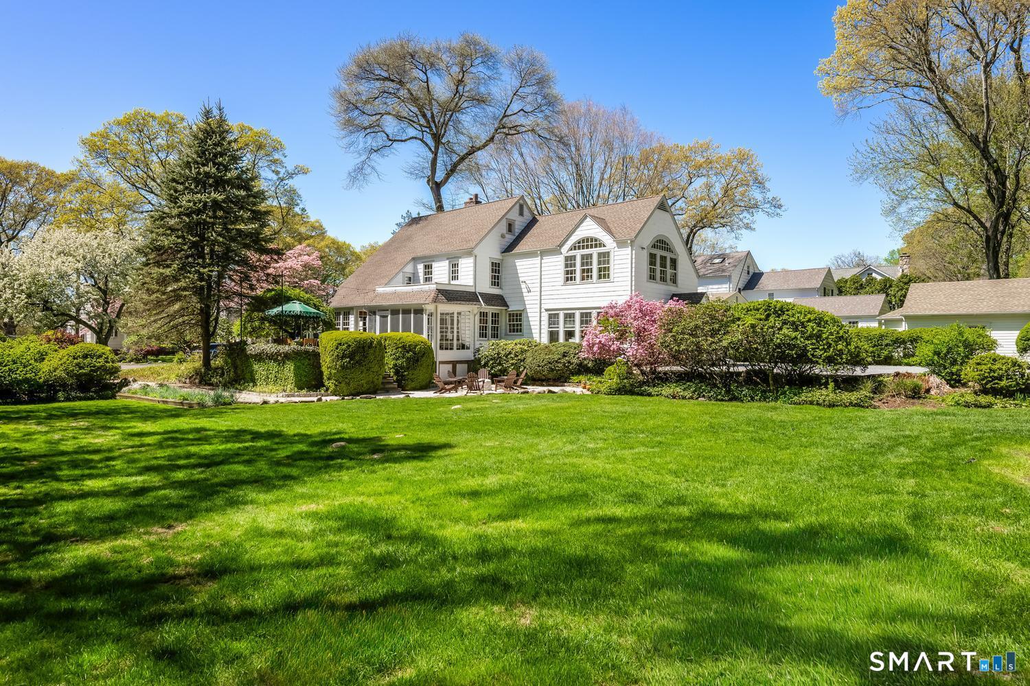 19 Chester Road Darien, CT 06820 - Photo 2 of 34