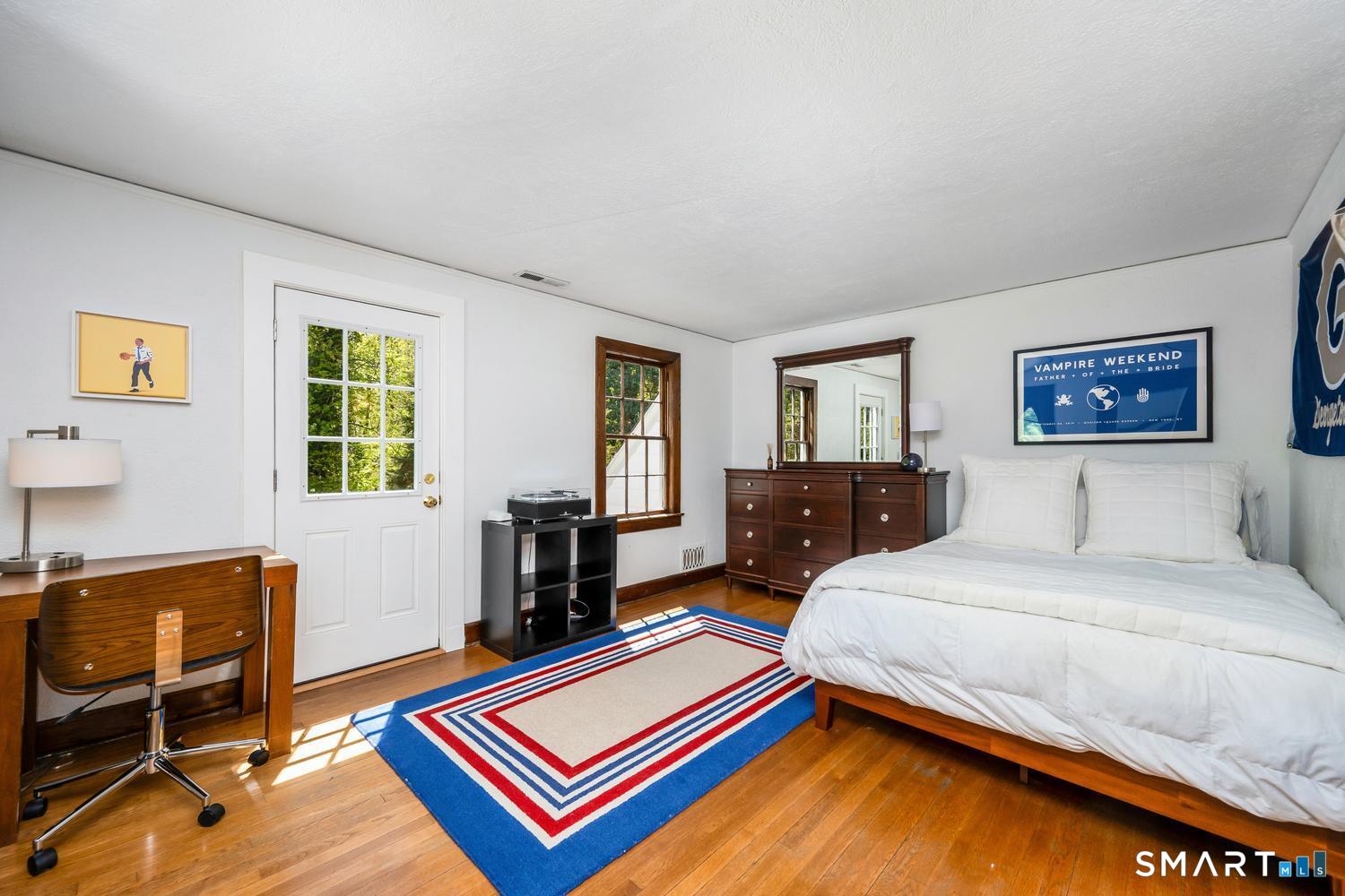 19 Chester Road Darien, CT 06820 - Photo 23 of 34