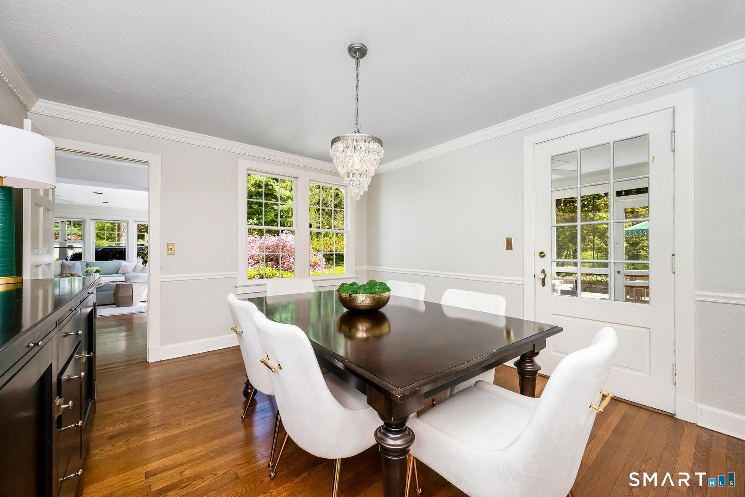 19 Chester Road Darien, CT 06820 - Photo 9 of 34