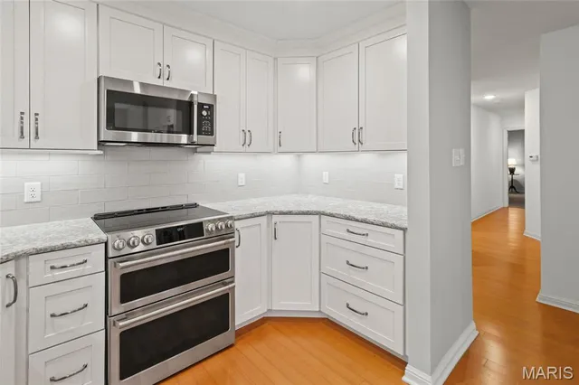 $399,900 | 200 Ambridge Court, Unit 306, Chesterfield, MO 63017