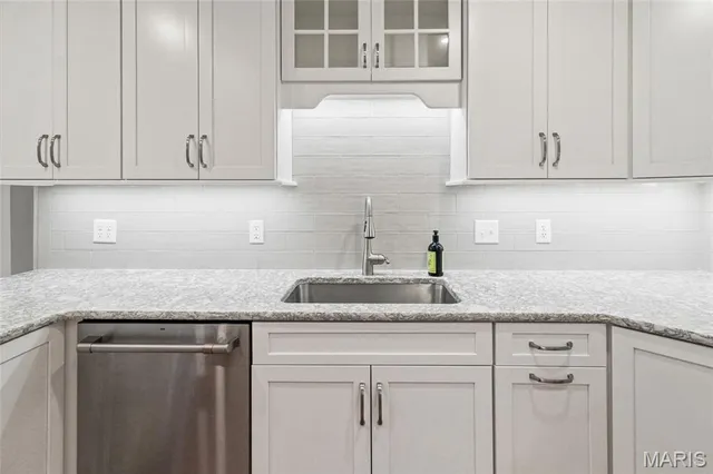 $399,900 | 200 Ambridge Court, Unit 306, Chesterfield, MO 63017