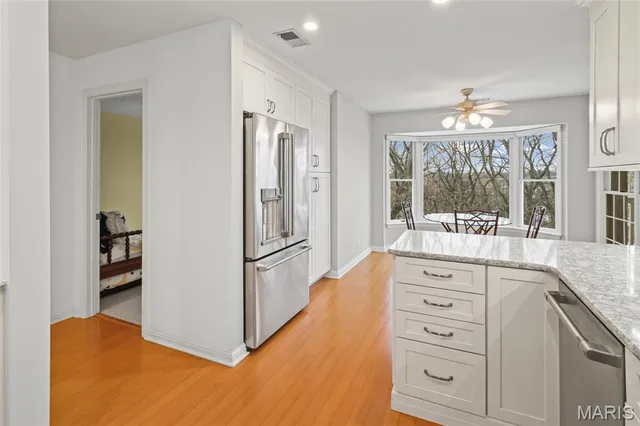 $399,900 | 200 Ambridge Court, Unit 306, Chesterfield, MO 63017