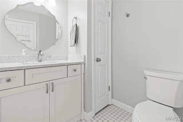 $399,900 | 200 Ambridge Court, Unit 306, Chesterfield, MO 63017