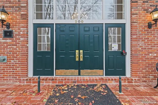 $399,900 | 200 Ambridge Court, Unit 306, Chesterfield, MO 63017