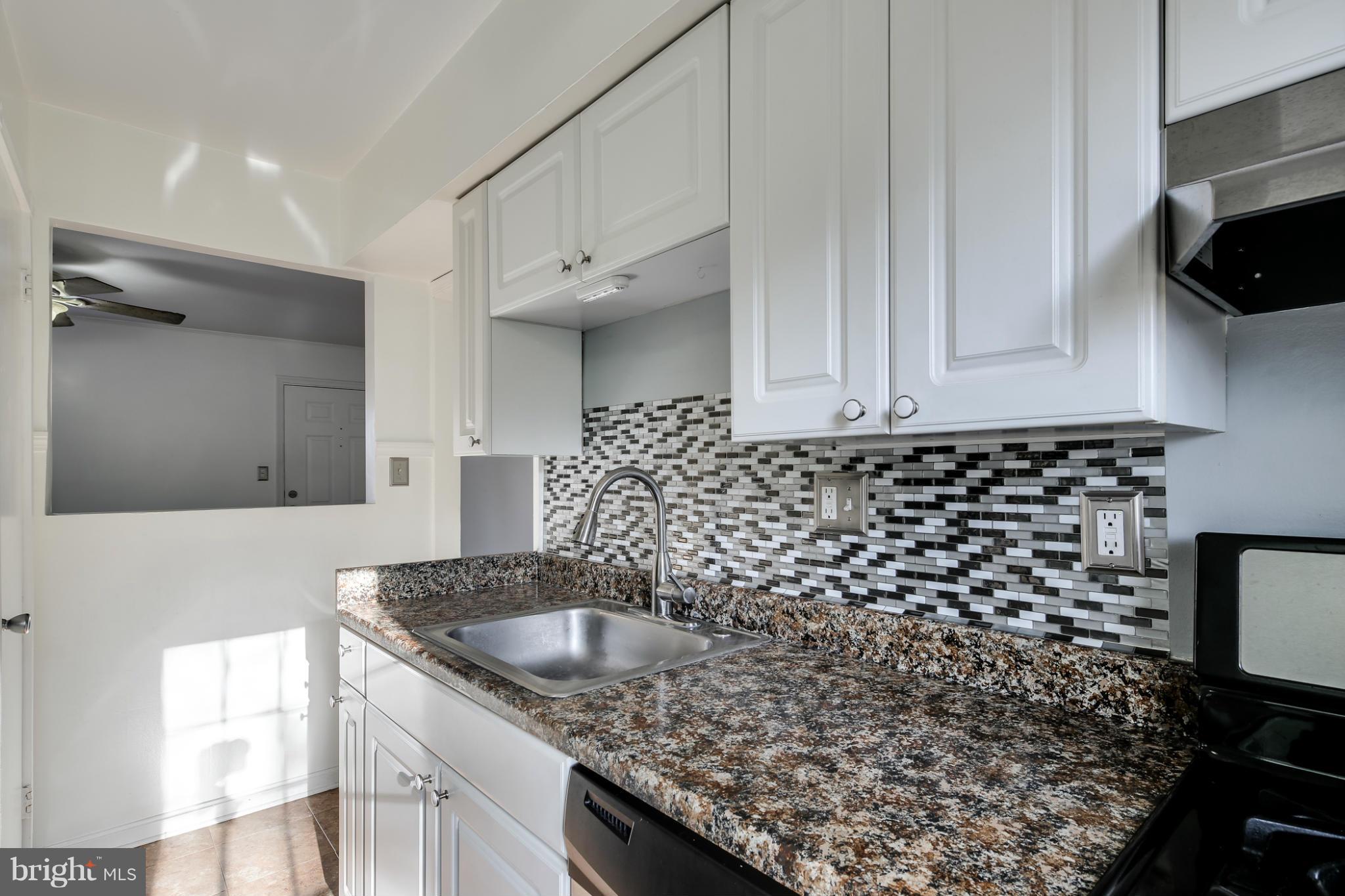 12234 Veirs Mill Road Silver Spring, MD 20906 - Photo 5 of 28 Kitchen