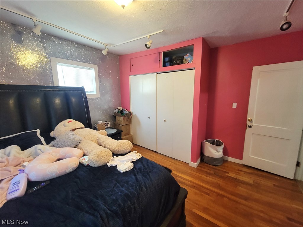 1166 Winston Road Cleveland, OH 44121 - Photo 19 of 24