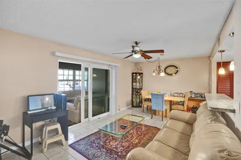 $329,999 | 8081 Northwest 11th Street, Unit E, Margate, FL 33063