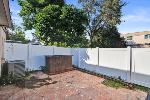 $329,999 | 8081 Northwest 11th Street, Unit E, Margate, FL 33063