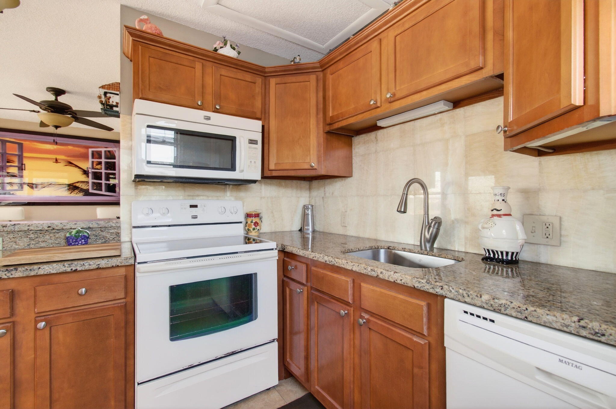 33 Fanshaw A, Unit A Boca Raton, FL 33434 - Photo 26 of 108 Kitchen