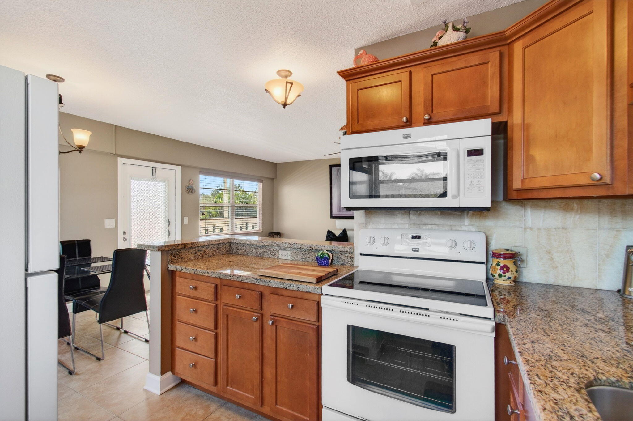 33 Fanshaw A, Unit A Boca Raton, FL 33434 - Photo 27 of 108 Kitchen