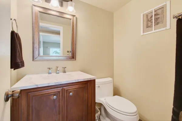 $1,800 | 33 Fanshaw A, Unit A, Boca Raton, FL 33434