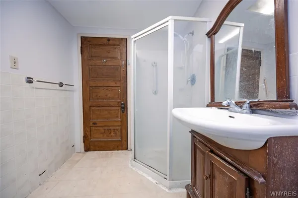 $200,000 | 1308 South Avenue, Niagara Falls, NY 14305