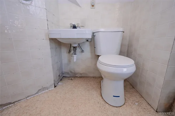 $200,000 | 1308 South Avenue, Niagara Falls, NY 14305