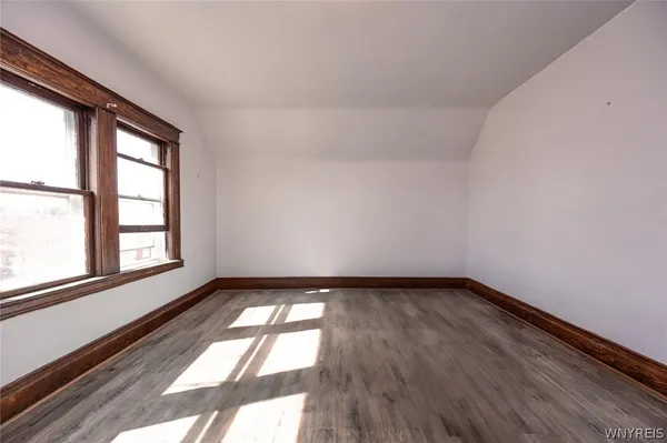 $200,000 | 1308 South Avenue, Niagara Falls, NY 14305