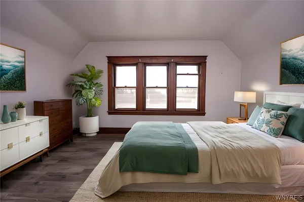 $200,000 | 1308 South Avenue, Niagara Falls, NY 14305