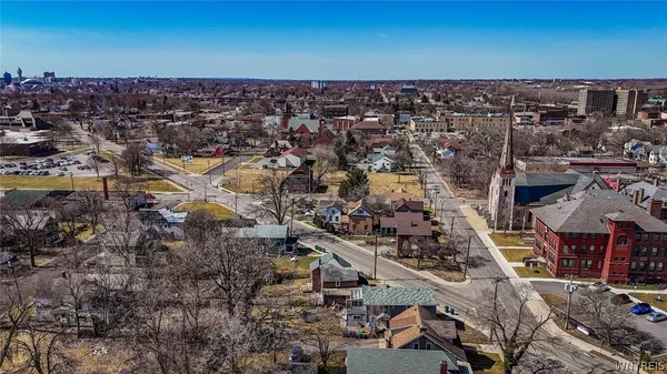 $200,000 | 1308 South Avenue, Niagara Falls, NY 14305