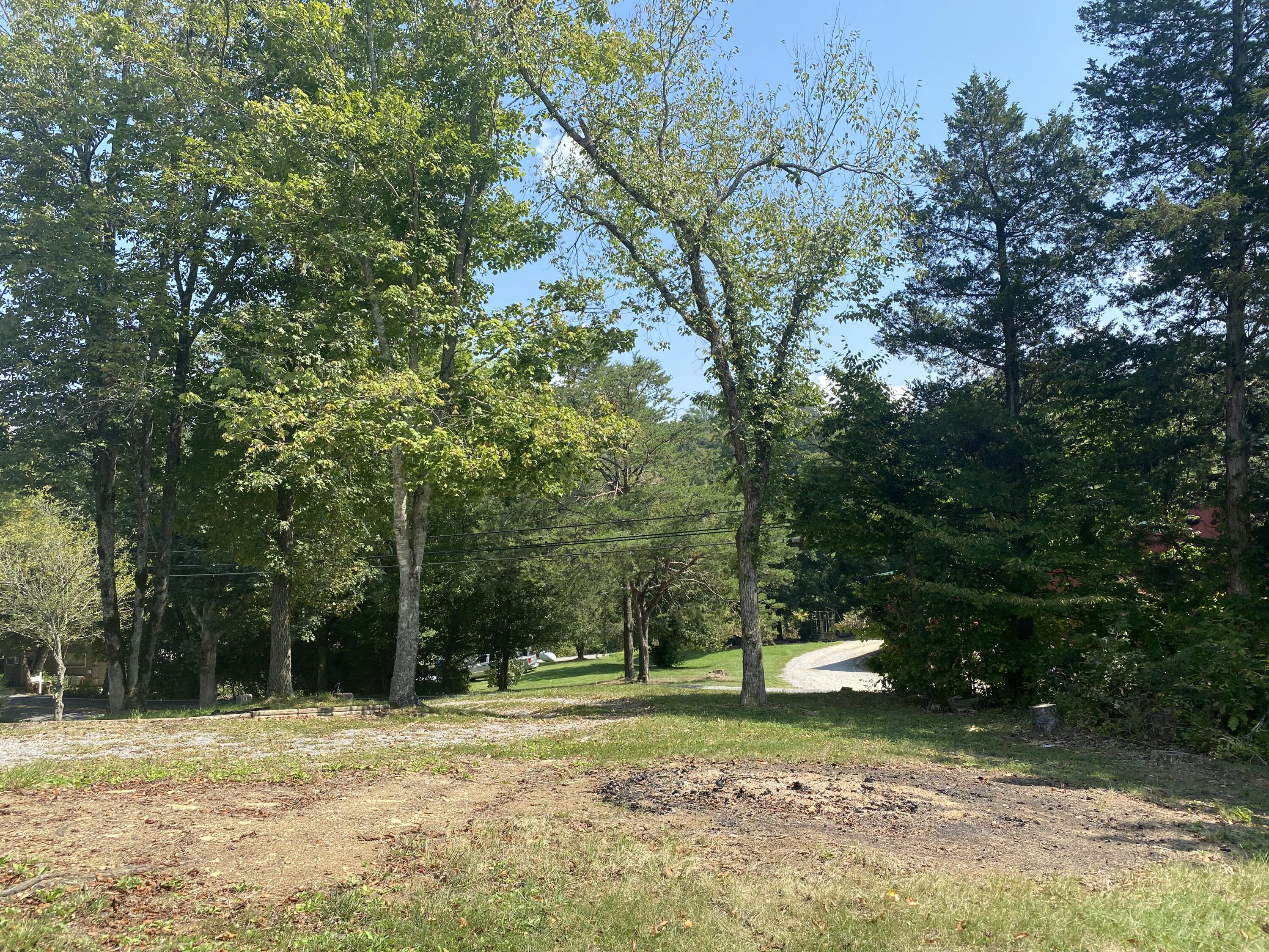520 Whites School Road Sevierville, TN 37876 - Photo 11 of 33 520 Whites School Rd