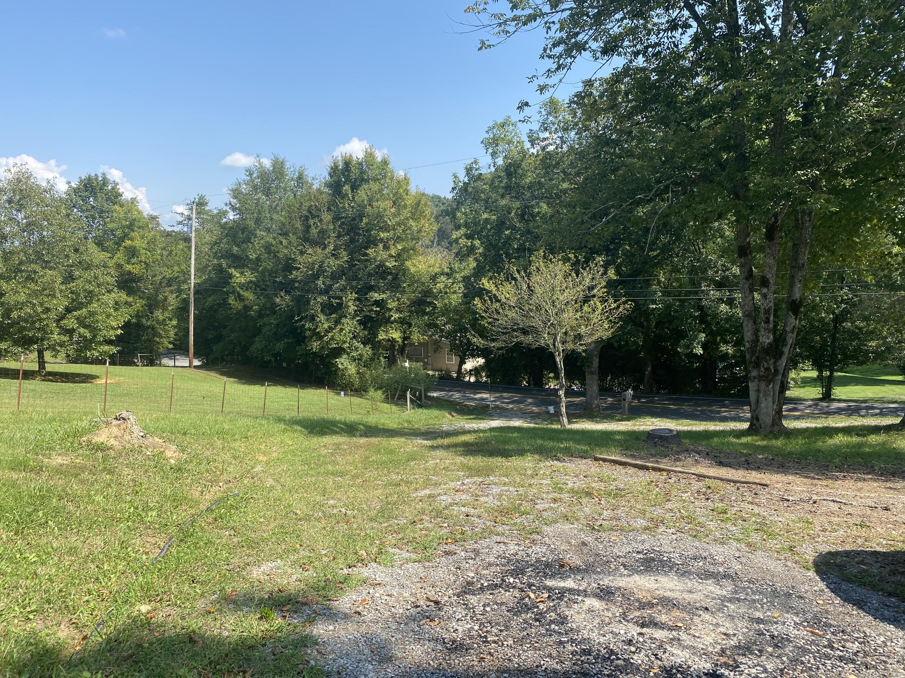 520 Whites School Road Sevierville, TN 37876 - Photo 13 of 33 520 Whites School Rd