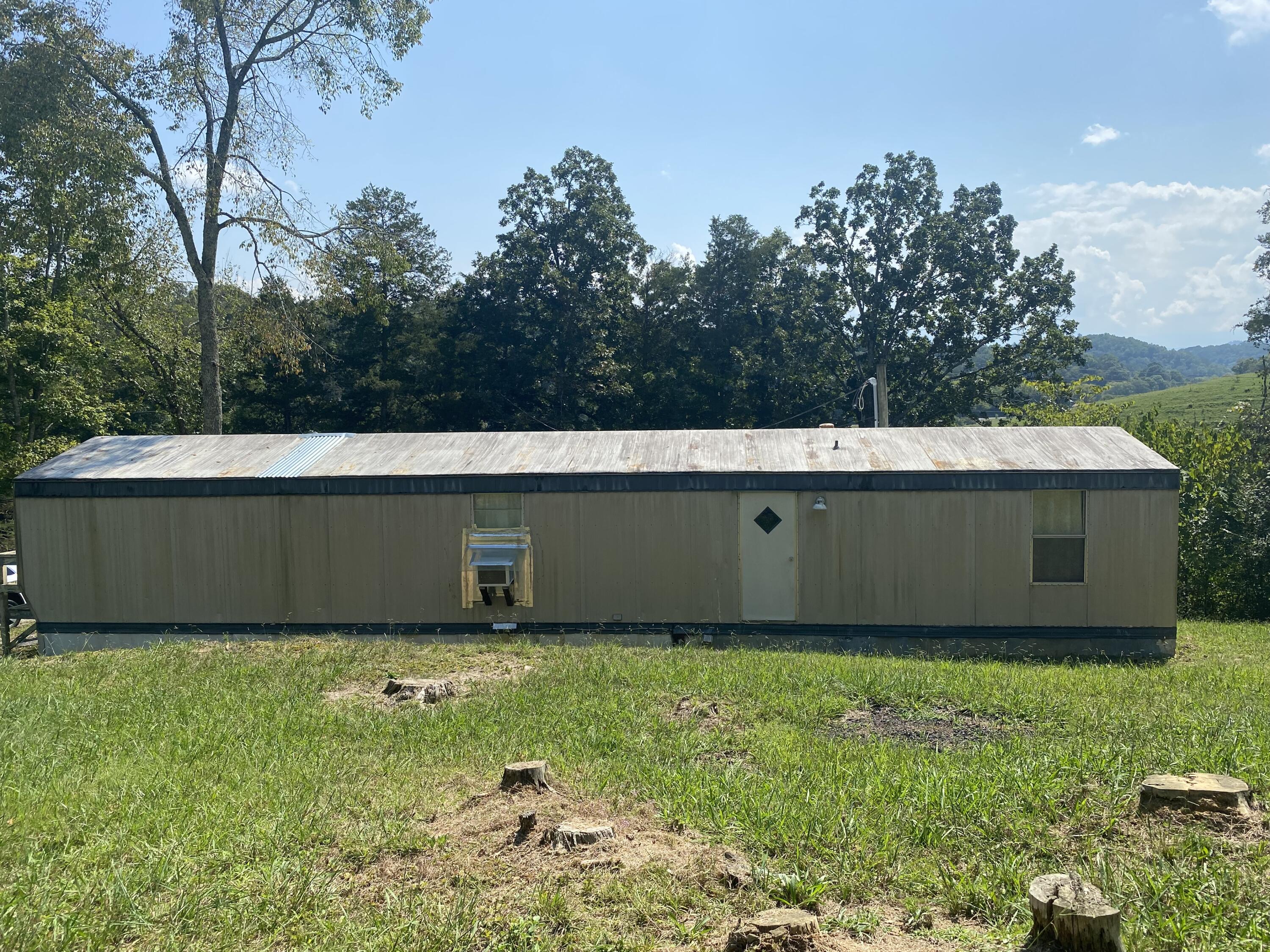 520 Whites School Road Sevierville, TN 37876 - Photo 15 of 33 520 Whites School Rd