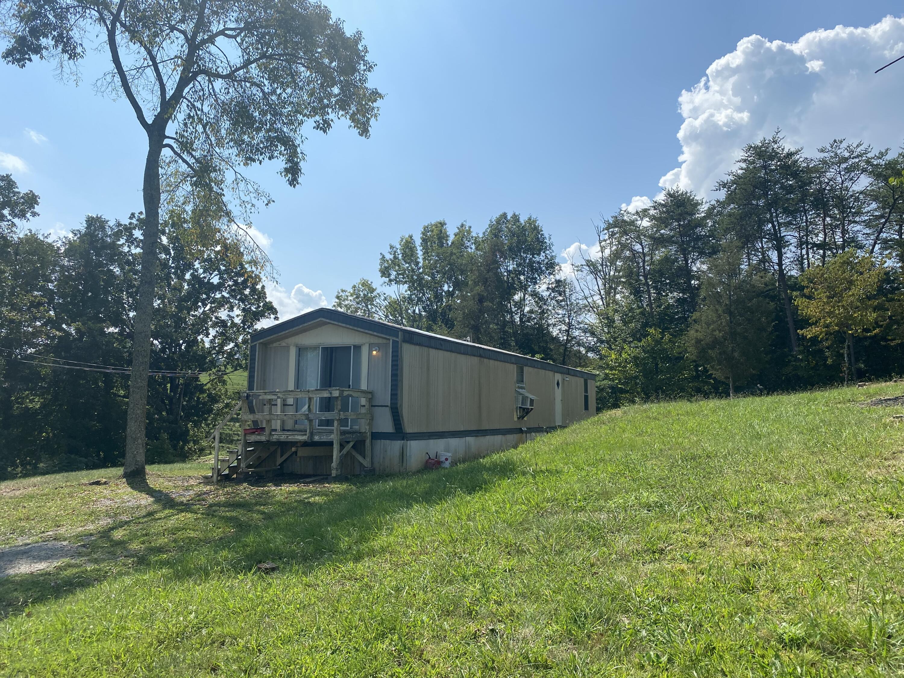 520 Whites School Road Sevierville, TN 37876 - Photo 6 of 33 520 Whites School Rd