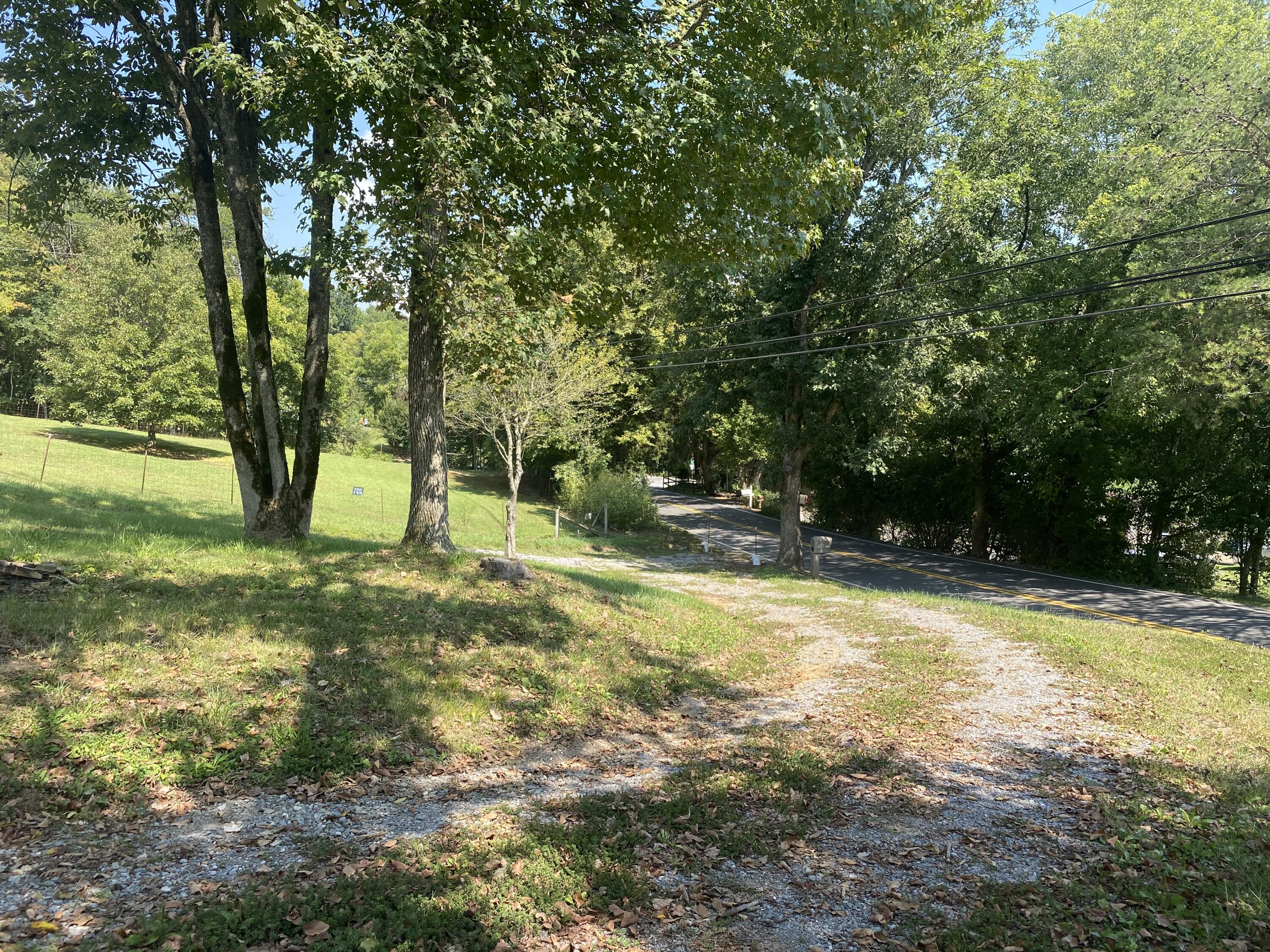520 Whites School Road Sevierville, TN 37876 - Photo 9 of 33 520 Whites School Rd
