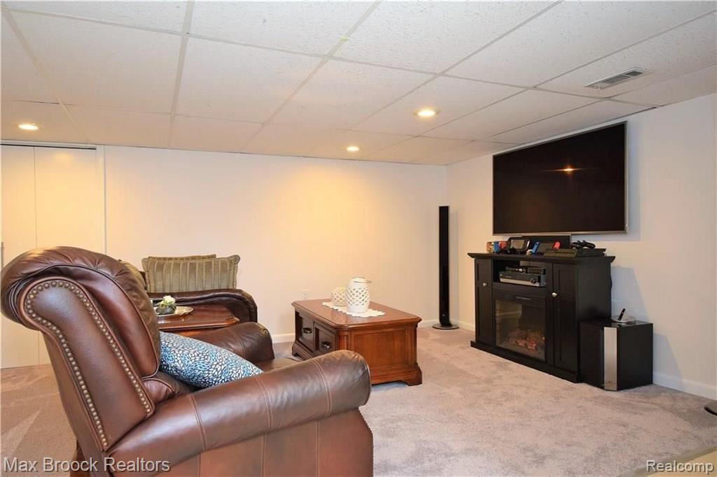 16157 Reedmere Avenue Beverly Hills, MI 48025 - Photo 15 of 19