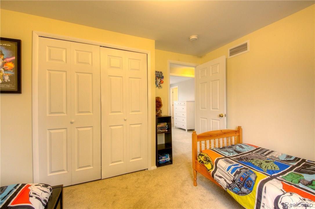 39823 Cheviot Road Canton, MI 48188 - Photo 25 of 34 23 Bed 2.jpg