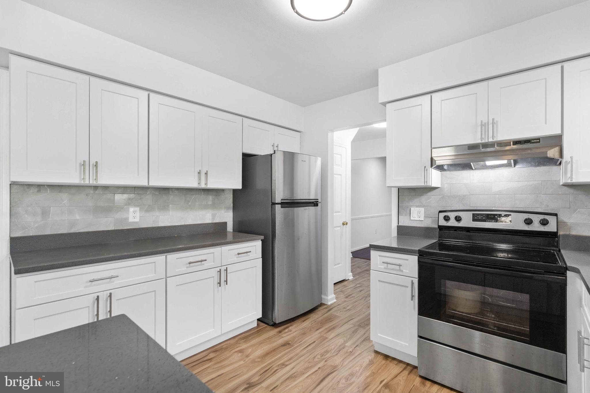 3 Round Tree Circle Hockessin, DE 19707 - Photo 8 of 28