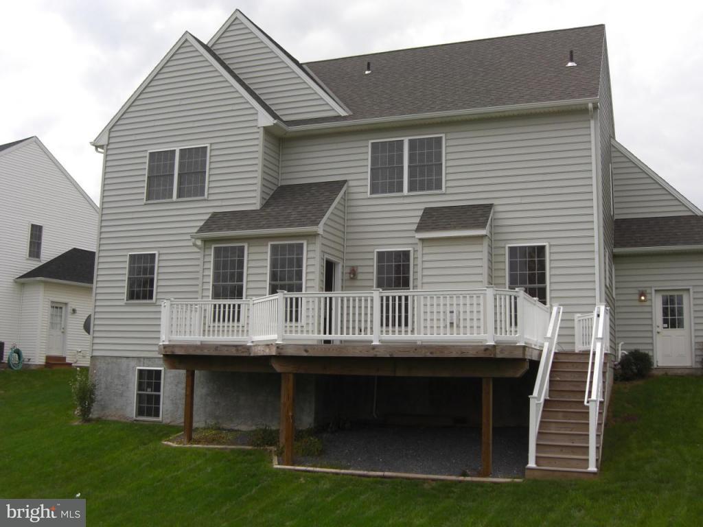 283 Squire Lane Lititz, PA 17543 - Photo 4 of 4