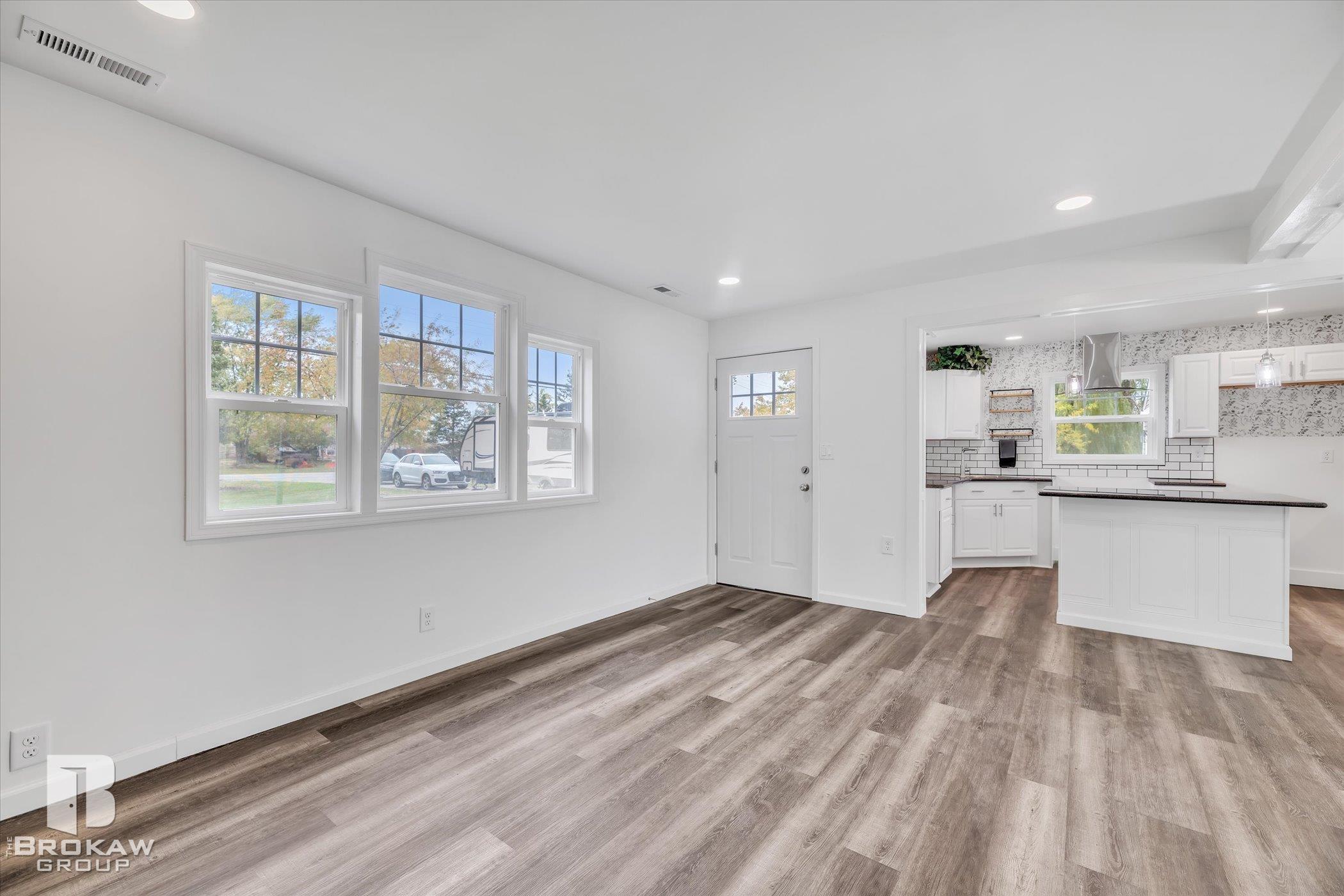 7282 North Jennings Road Mount Morris, MI 48458 - Photo 9 of 49 50093577-8.JPG