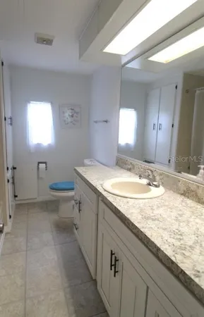 $1,995 | 5803 Danbury Lane, Sarasota, FL 34233