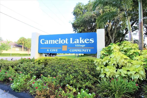 $1,995 | 5803 Danbury Lane, Sarasota, FL 34233