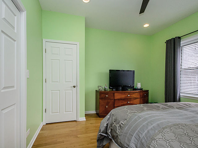 3056 West Addison Street, Unit 2 Chicago, IL 60618 - Photo 14 of 24