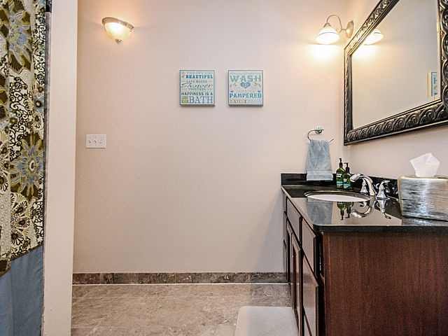 3056 West Addison Street, Unit 2 Chicago, IL 60618 - Photo 18 of 24