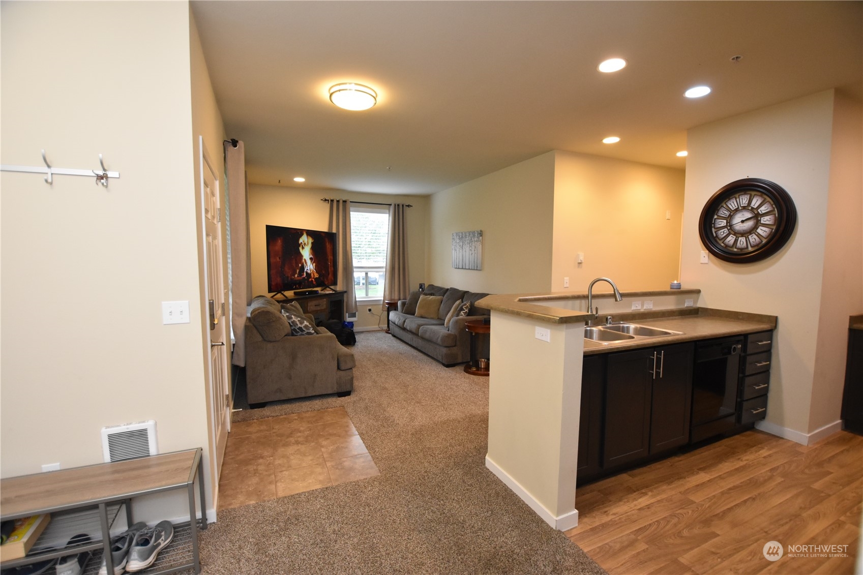 1900 Weaver Road, Unit H102 Snohomish, WA 98290 - Photo 8 of 20 Gallery Image 8