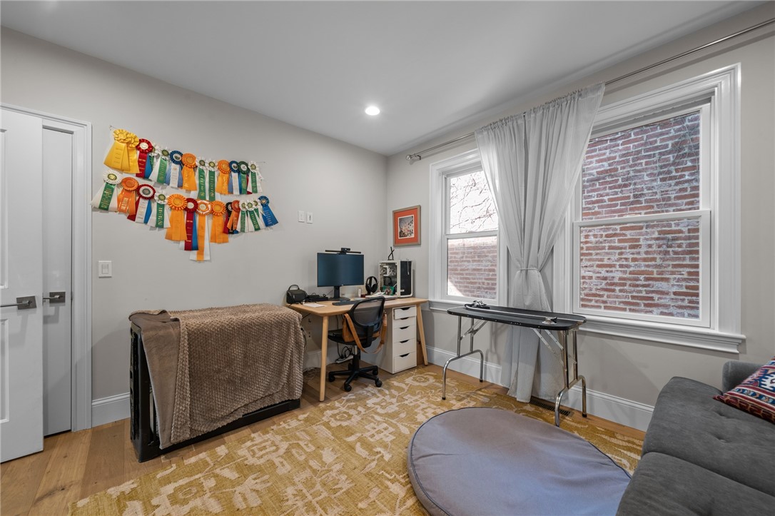 12 University Avenue Providence, RI 02906 - Photo 12 of 44