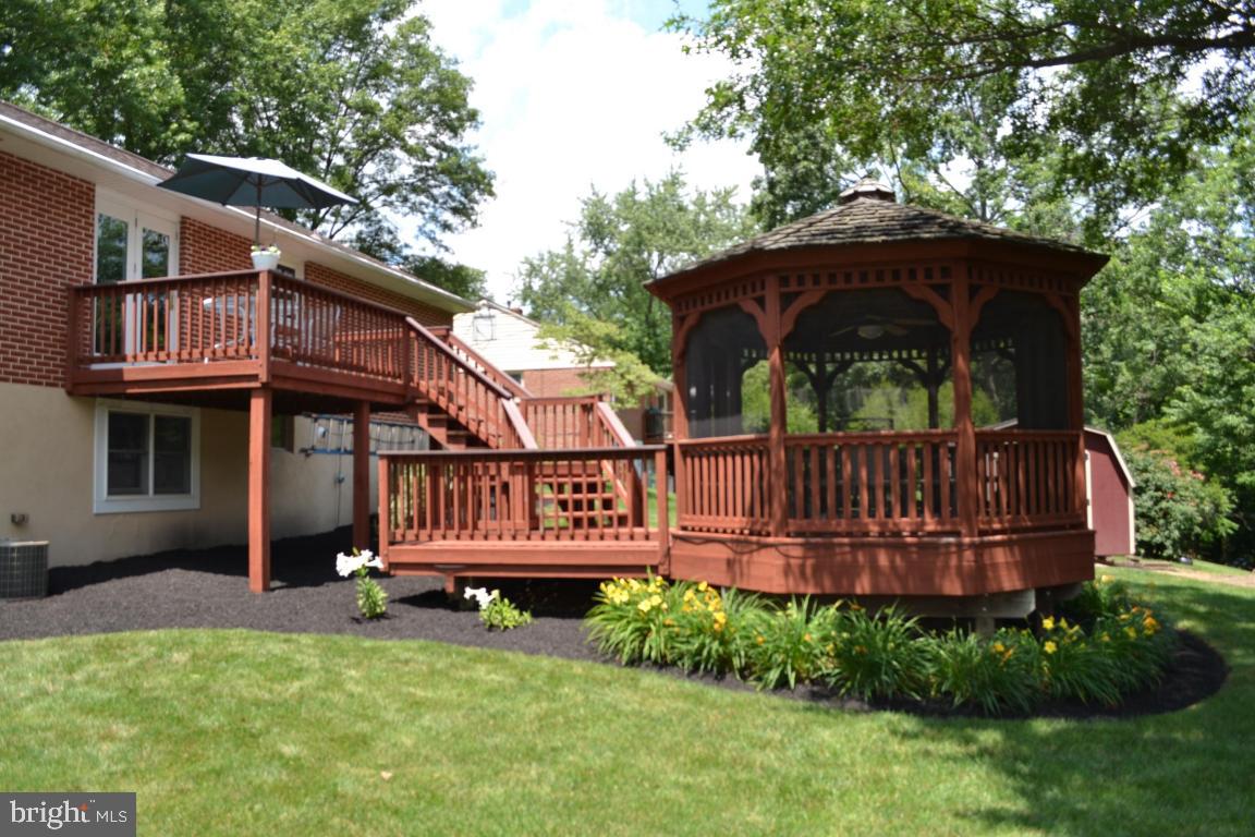 319 Fairview Drive Lititz, PA 17543 - Photo 4 of 14 Gallery Image 4