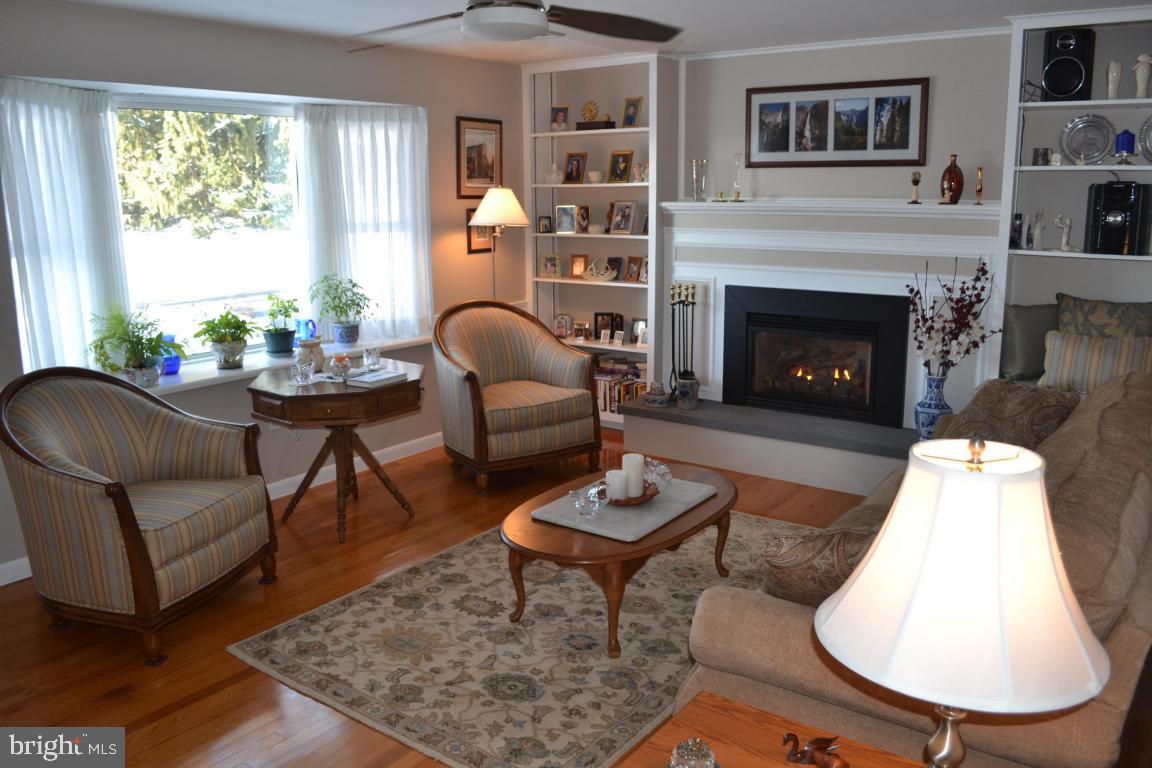 319 Fairview Drive Lititz, PA 17543 - Photo 5 of 14 Gallery Image 5