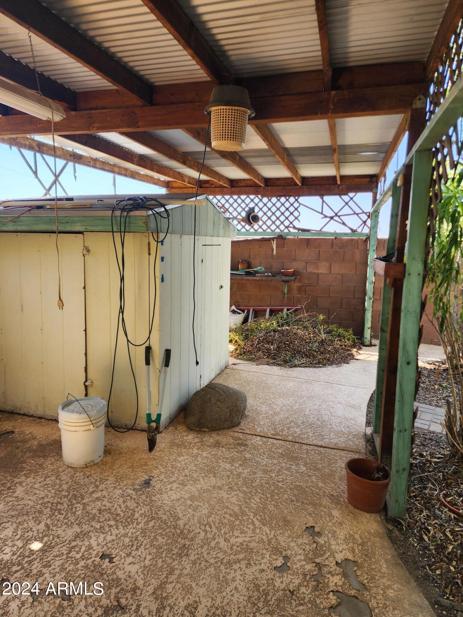 4870 Desert Sam Road Golden Valley, AZ 86413 - Photo 18 of 21 20240913_102755