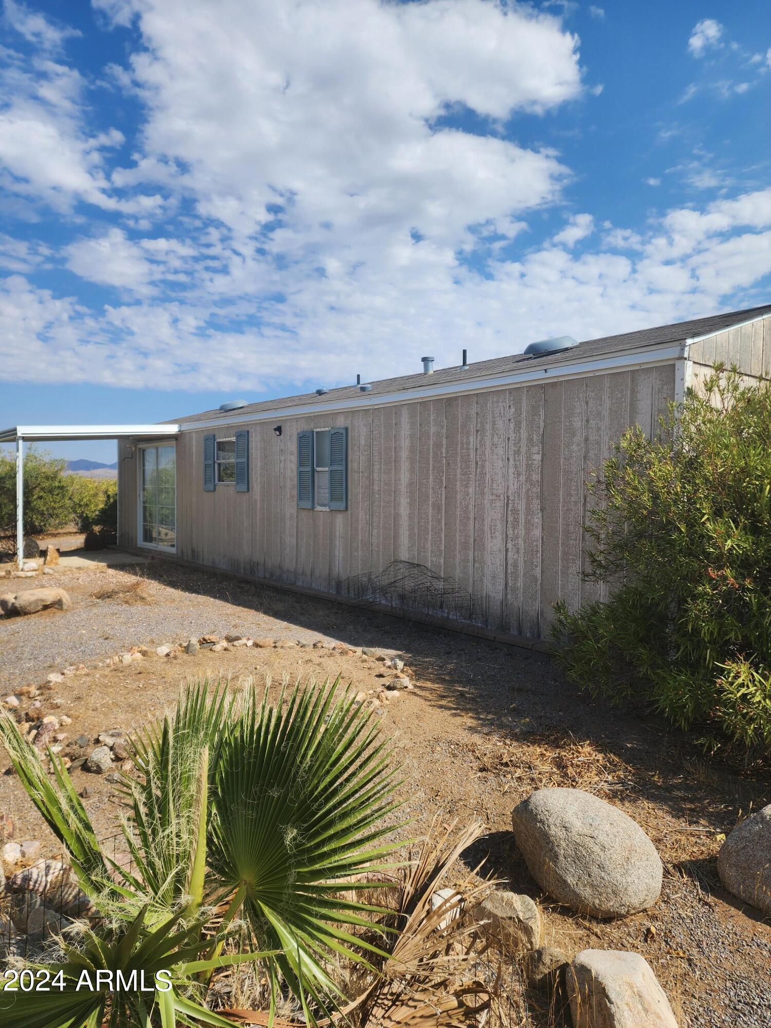 4870 Desert Sam Road Golden Valley, AZ 86413 - Photo 5 of 21 20240907_100042