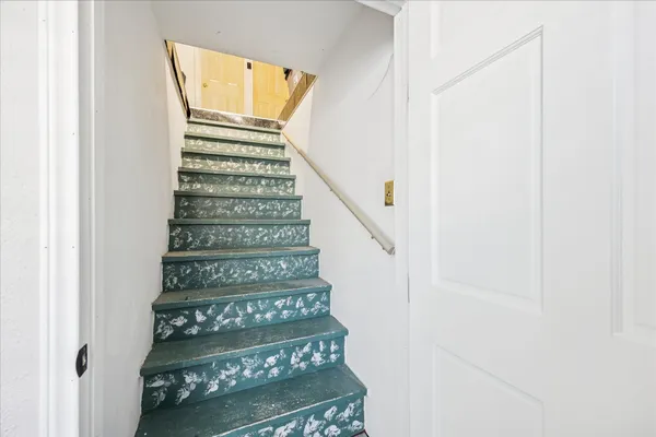 a view of entryway