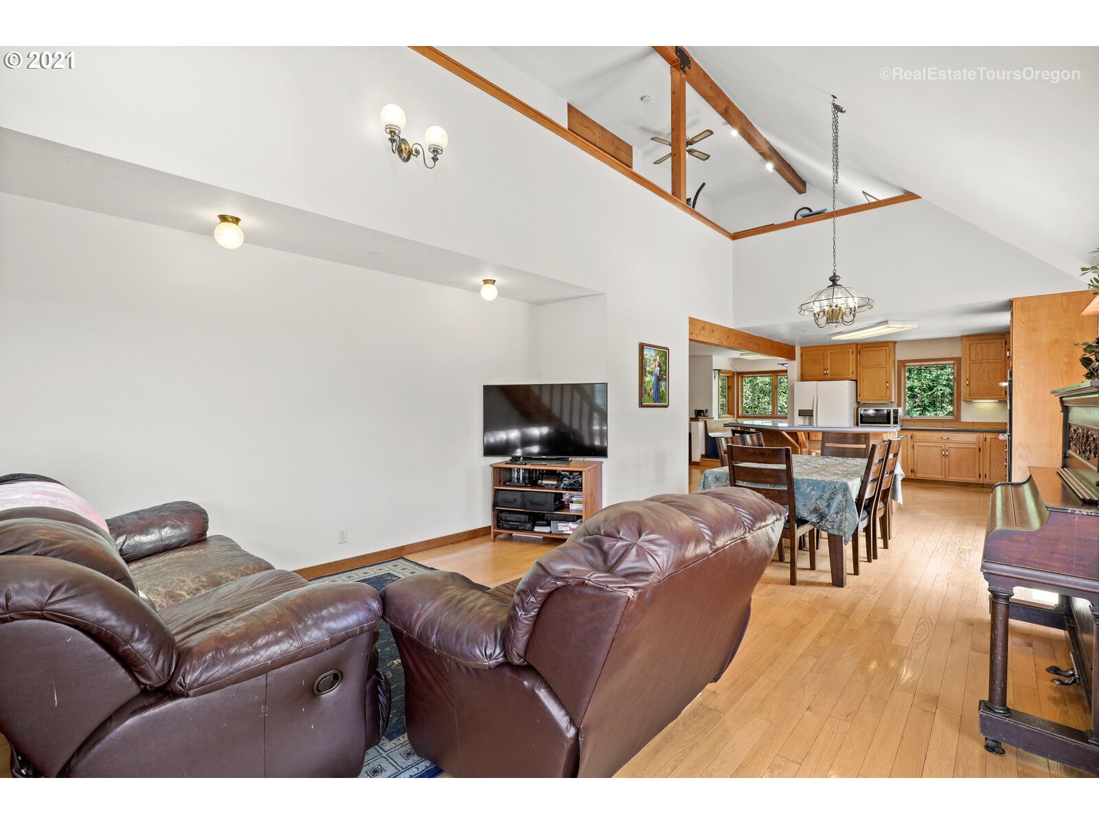 19248 South Fernwood Road Molalla, OR 97038 - Photo 10 of 32