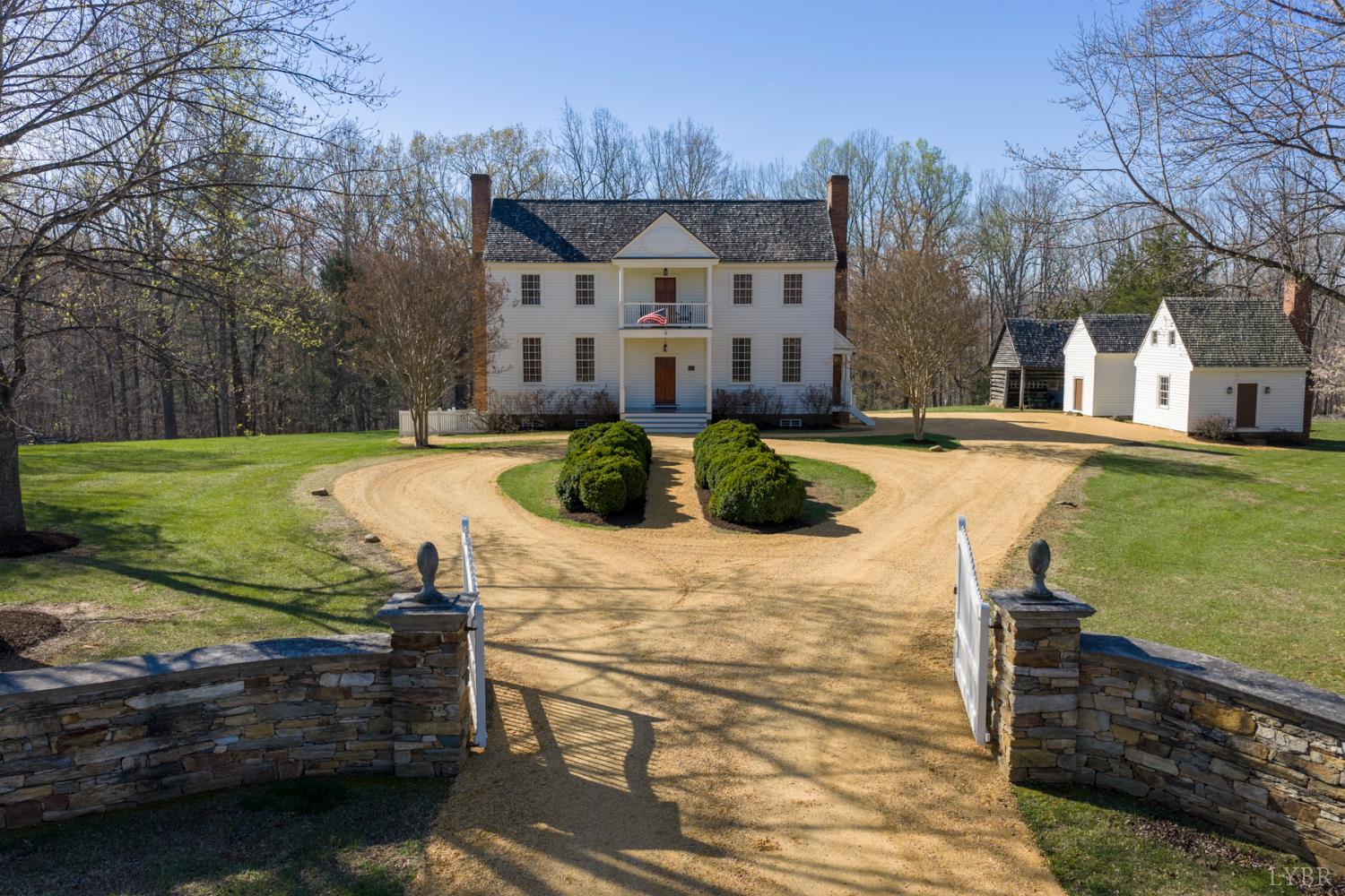 1651 Fox Hill Road Lynchburg, VA 24503 - Photo 2 of 87