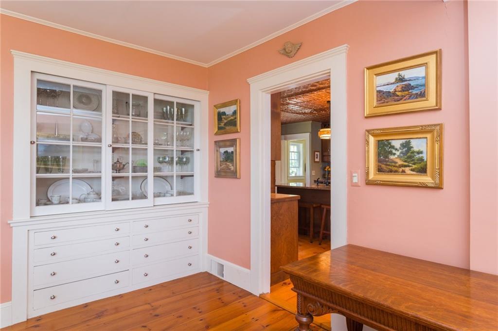 124 Houde Road Eliot, ME 03903 - Photo 6 of 34 Custom built-ins and woodwork