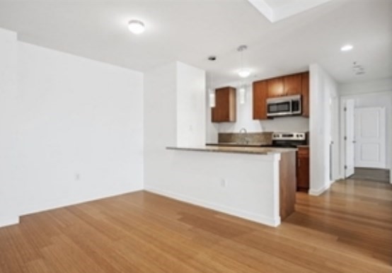 16 Miner Street, Unit 403 Boston, MA 02215 - Photo 8 of 25