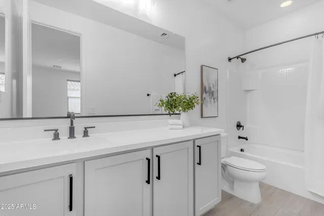 $2,850 | 11230 East Upton Avenue, Mesa, AZ 85212