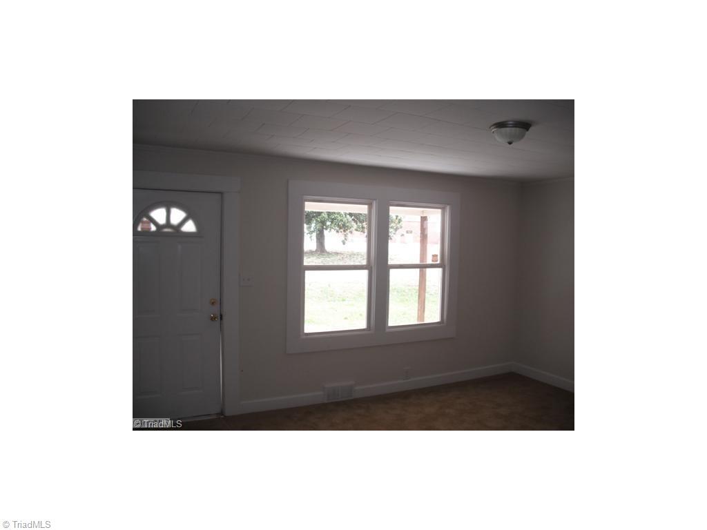 1186 Community Road Lexington, NC 27295 - Photo 3 of 5 Gallery Image 3