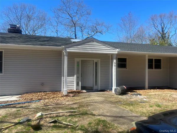 $520,000 | 90 Quaker Path, Stony Brook, NY 11790