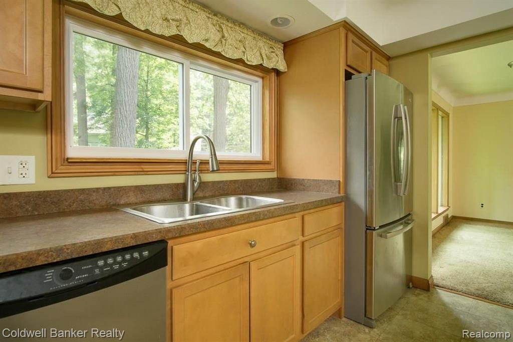 1439 Gracedale Drive Rochester Hills, MI 48309 - Photo 18 of 32